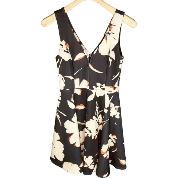 Maeve by Anthropologie Amory Floral Print Mini Dress - Picture 2 of 15